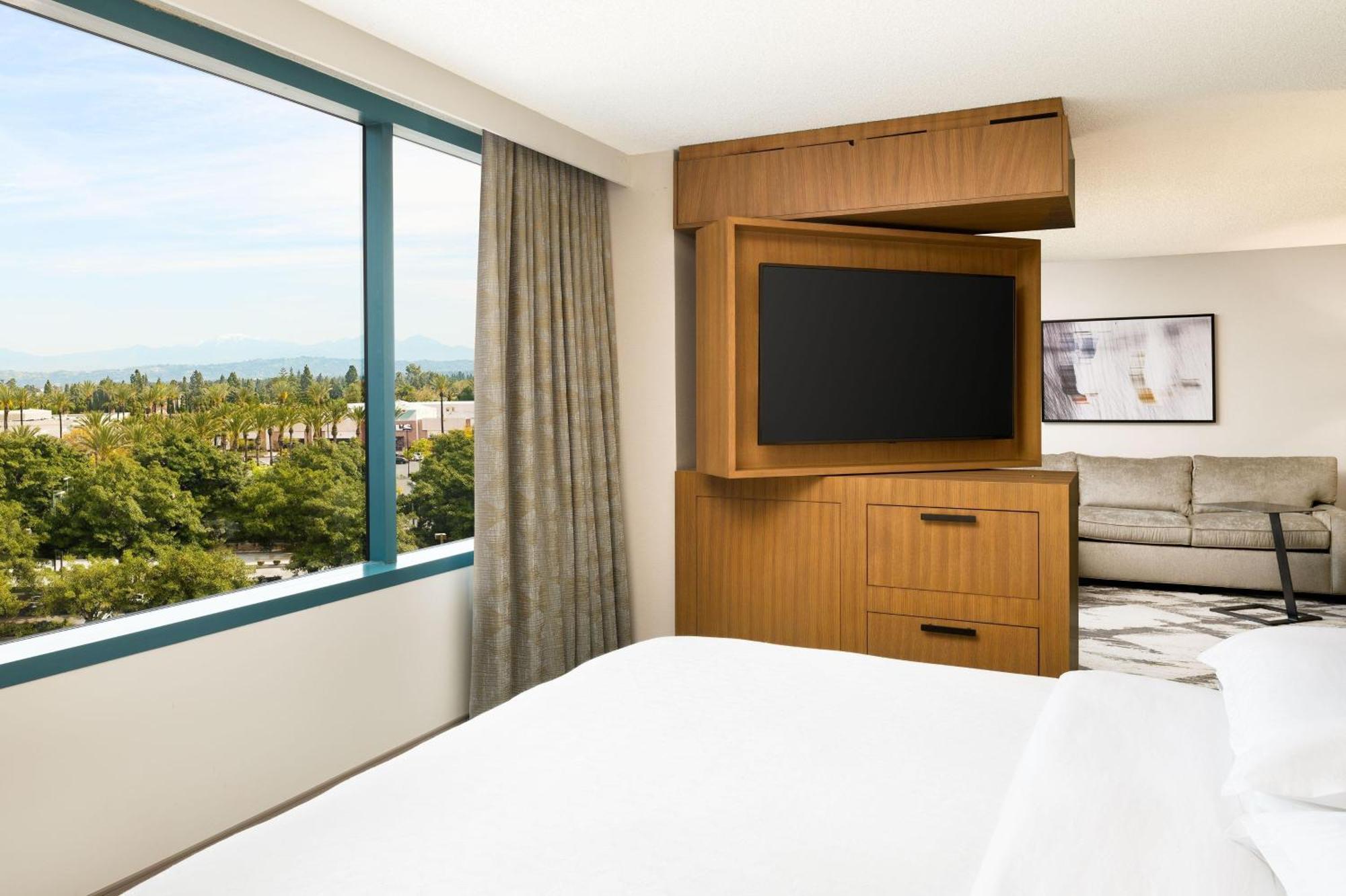 Sheraton Cerritos Buena Park Exterior foto
